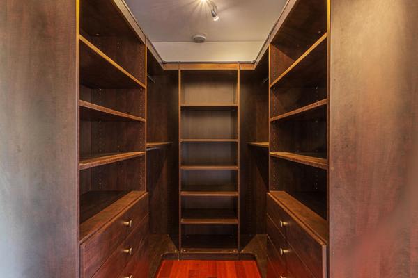 Maison familiale avec jardin, piscine et vues