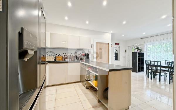 Maison à vendre    6 pièces •  Argenteuil