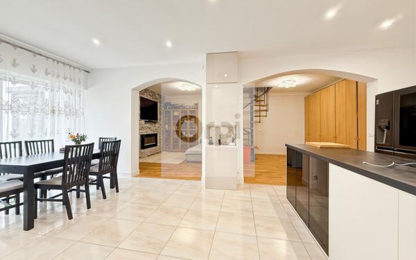 Maison à vendre    6 pièces •  Argenteuil