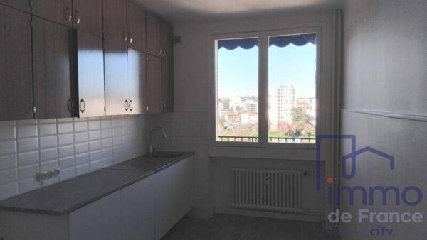 Appartement 4 pièces                                        - 42000 Saint-Étienne Réf : 2716-CIFVFOREZVELAY