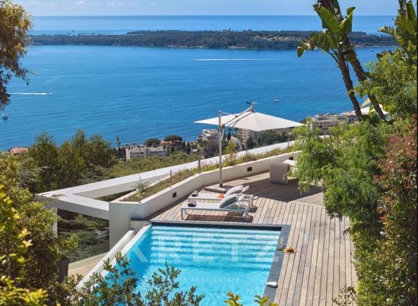 Écrin Suspendu sur la Méditerranée : Villa d’Exception à La Californie, Cannes