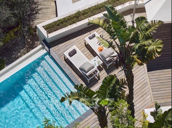 Écrin Suspendu sur la Méditerranée : Villa d’Exception à La Californie, Cannes
