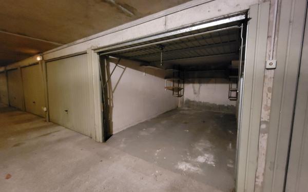 Stationnement à vendre    14 m2 Billère