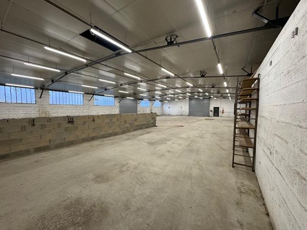 A LOUER ENTREPOT PROCHE CENTRE VILLE DE SAINT QUENTIN 02100.