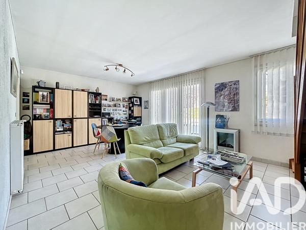 Maison à vendre 6 pièces 120 m² Favières