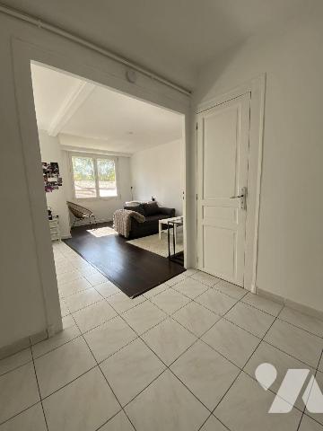 BORDEAUX Palais Gallien Fondaudège Superbe emplacement dans rue prisée
Appartement de 67 m² av...