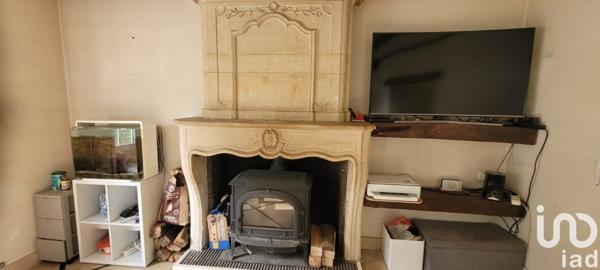 Maison traditionnelle 10 pièces de 292 m² à Cozes (17120)