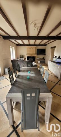 Maison traditionnelle 10 pièces de 292 m² à Cozes (17120)