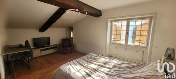 Maison traditionnelle 10 pièces de 292 m² à Cozes (17120)