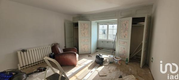 Maison traditionnelle 10 pièces de 292 m² à Cozes (17120)