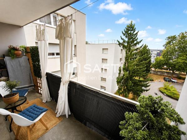 Lumineux 3 pièces rénové avec balcon à Saint-Louis