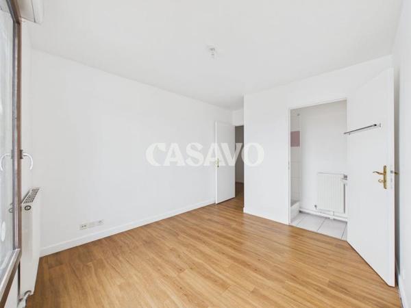 Vente Appartement 4 pièces de 81m² - 93200 Saint-Denis