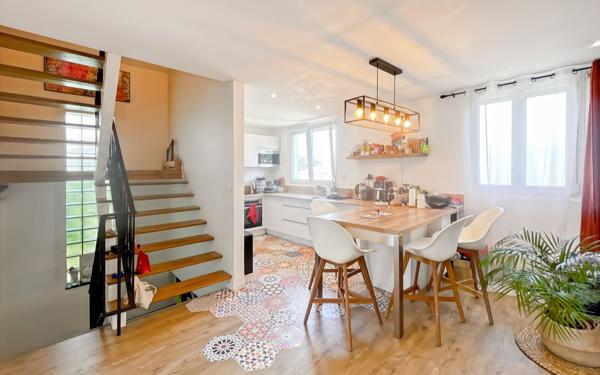 Maison à vendre    4 pièces • 112,71 m2 Le Blanc-Mesnil
