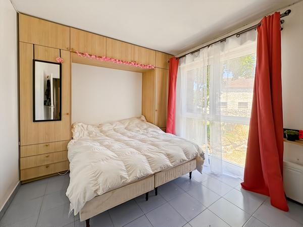 Appartement Lardy avec balcon et parking