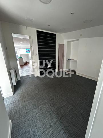 Local commercial en plein centre ville d'Ezy sur Eure