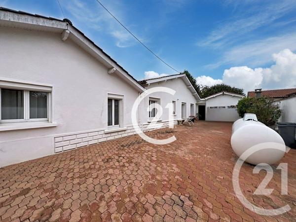 Maison à vendre  6 pièces - 160 m 2   REPARSAC  - 16