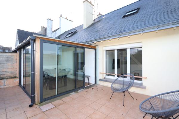 Saint-Nazaire, tout proche du Jardin des plantes, maison familiale de 138 m² au sol + local commercial