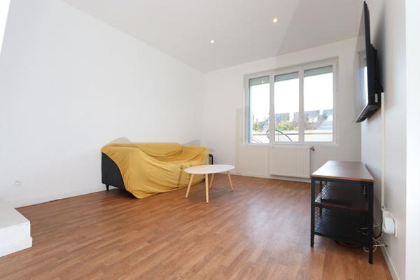 Saint-Nazaire, tout proche du Jardin des plantes, maison familiale de 138 m² au sol + local commercial