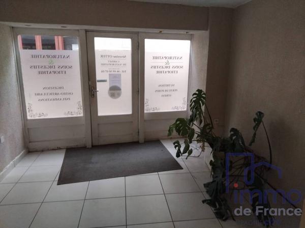 Maison de ville avec local en plein centre-ville