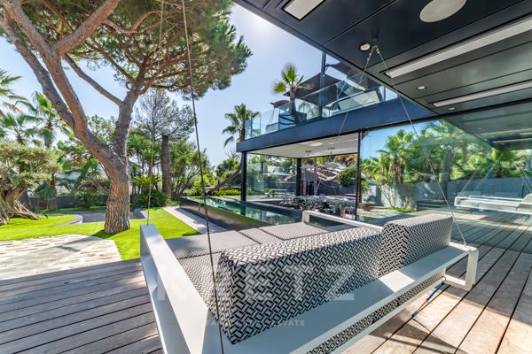 Prestigieuse villa d'architecte vue mer