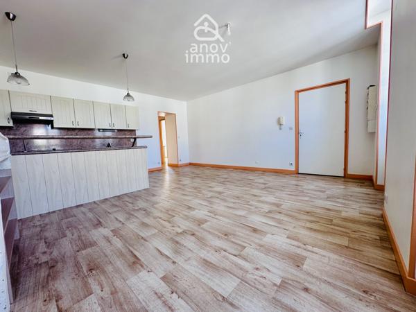 Appartement
                                                                                                                                                                                                                                                                                                                        2 pièce(s)                                                                                                                                                                                                          1 chambre(s)                                                                                                                                                                                                          53  m²