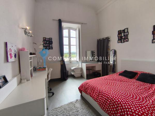 Maison
                                                                                                                                                                                                                                                                                                                        18 pièce(s)                                                                                                                                                                                                                                                                                                                              428  m²