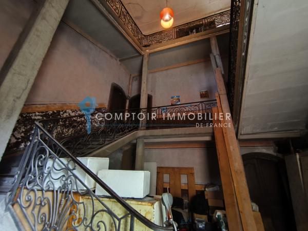 Maison
                                                                                                                                                                                                                                                                                                                        18 pièce(s)                                                                                                                                                                                                                                                                                                                              428  m²