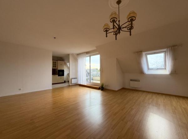 Appartement à PLOERMEL, 56800 - 3 pièces 80m²