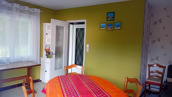 Petite maison sur grand terrain constructible à Saint Palais sur Mer