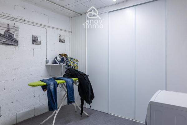 Maison
                                                                                                                                                                                                                                                                                                                        7 pièce(s)                                                                                                                                                                                                          5 chambre(s)                                                                                                                                                                                                          166  m²