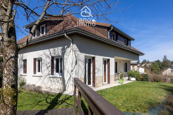 Maison
                                                                                                                                                                                                                                                                                                                        7 pièce(s)                                                                                                                                                                                                          5 chambre(s)                                                                                                                                                                                                          166  m²