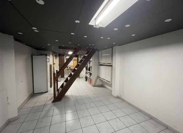 Maison de charme avec jardin arboré et sous-sol complet – Pont-de-Chéruy