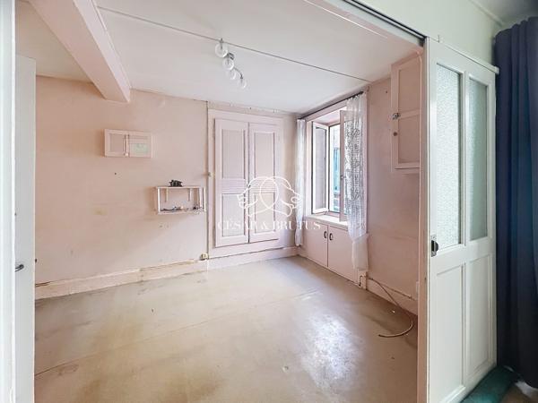 Maison de village atypique à Panissières