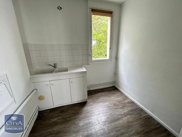 Appartement à louer 3 pièces 55m² Saint-Quentin (02100)