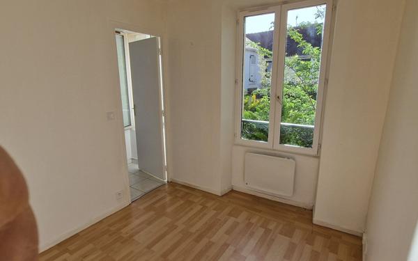 Appartement à louer    2 pièces • 29 m2 Verneuil-sur-Seine