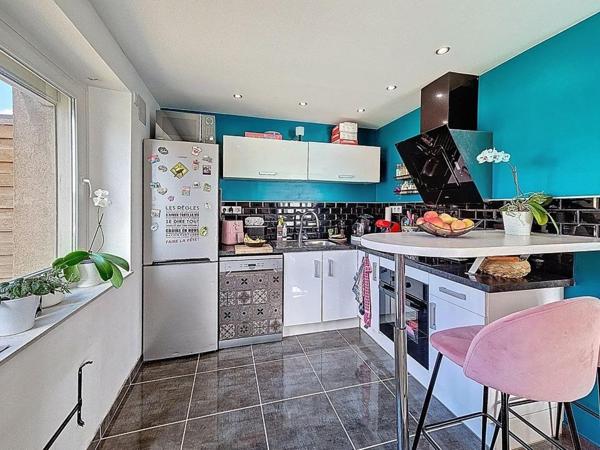 Maison 2 chambres, 2 sdb dans une impasse au calme!