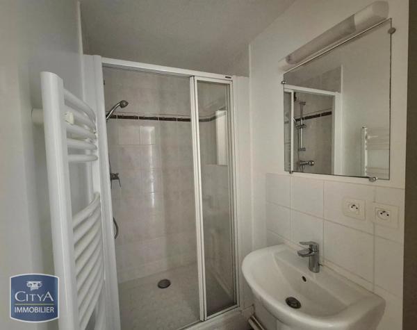 Appartement à louer 4 pièces 84.18m²