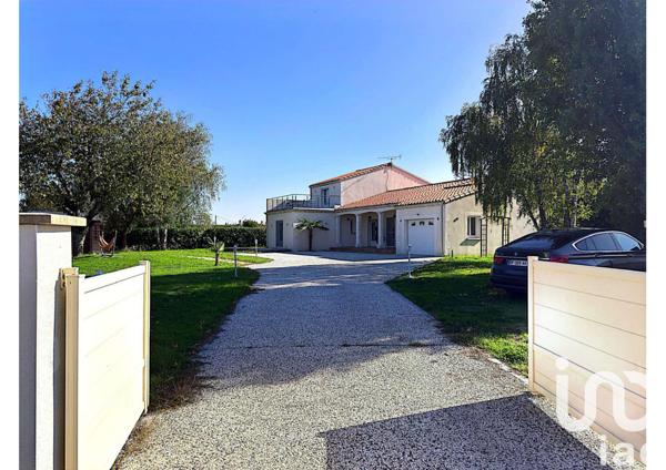 Maison à vendre 5 pièces 153 m² Auchay-sur-Vendée