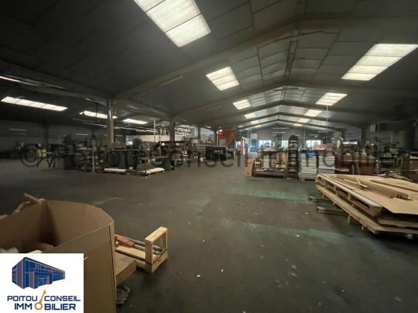A VENDRE OPPORTUNITE LOCAL D’ACTIVITE ENTRE POITIERS ET NIORT 1500m2