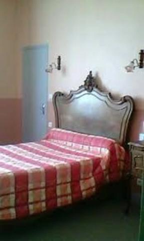 Dpt Allier (03), à vendre ESTIVAREILLES Hôtel - Restaurant -Bar ( licence 4 ) 10 minutes de Montluçon