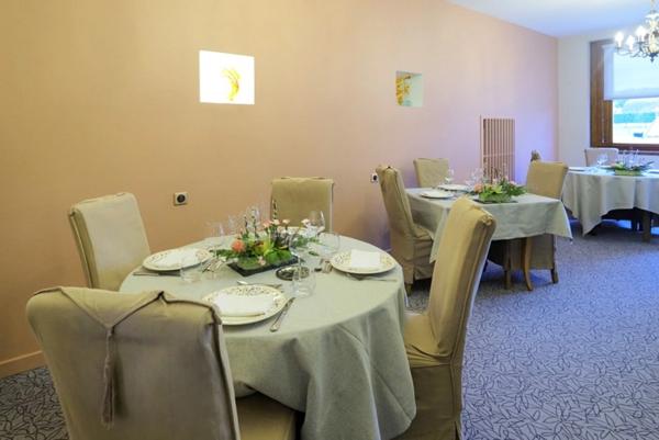 Dpt Allier (03), à vendre ESTIVAREILLES Hôtel - Restaurant -Bar ( licence 4 ) 10 minutes de Montluçon