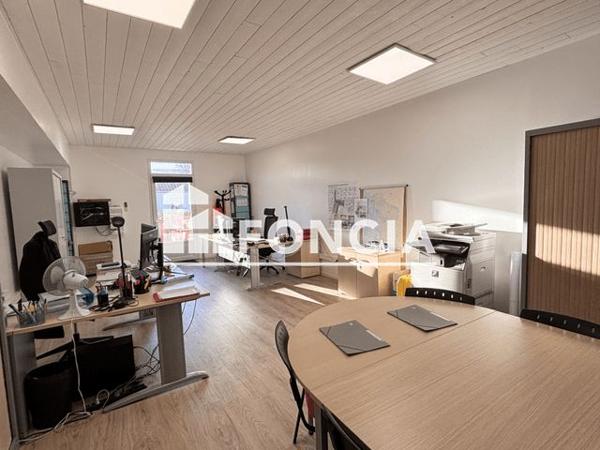 À vendre Immeuble 287 m² - Saint-vivien 17220