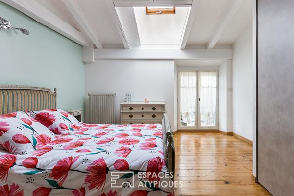 Corps de ferme avec piscine et vue dégagée