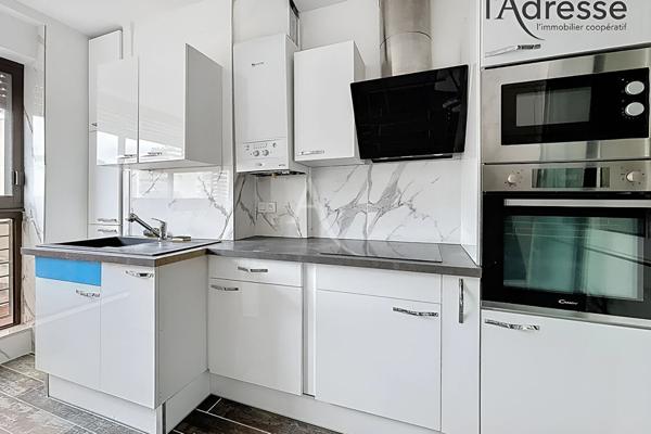 Suresnes Hyper Centre - Appartement 3 Pièces 59m² - Charme de l'ancien - Cave