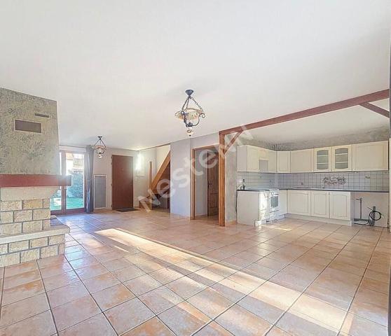 PAVILLON TRADITIONNEL 4 CHAMBRES