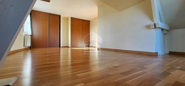 Maison 6 pièce(s) 152.47 m2