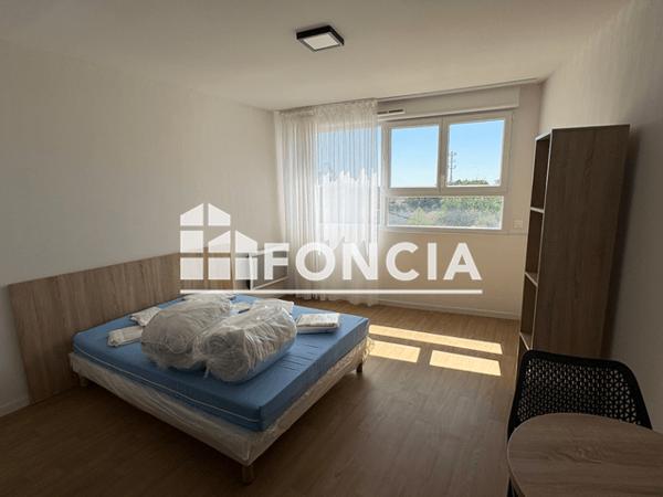 Location Studio 30 m² - Gradignan 33170