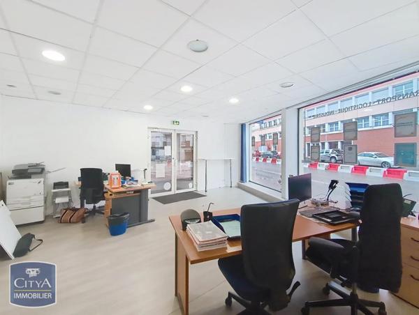Local commercial à louer 61m²