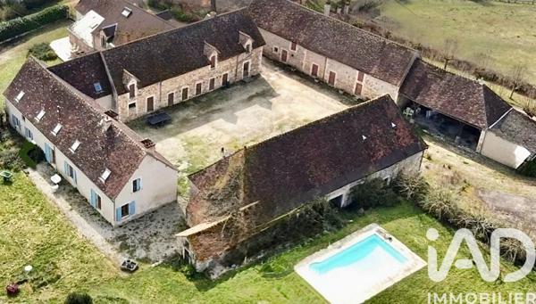 Maison à vendre 9 pièces 268 m² Ciron