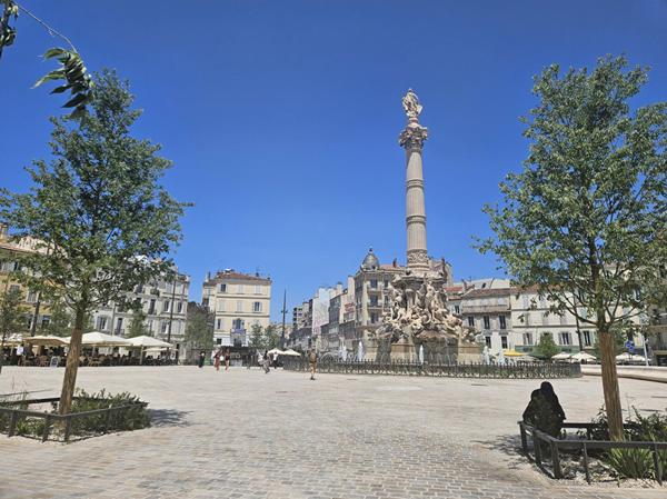 CASTELLANE-13006-APPARTEMENT MARSEILLE 5 PIECES-TERRASSES-VERANDA